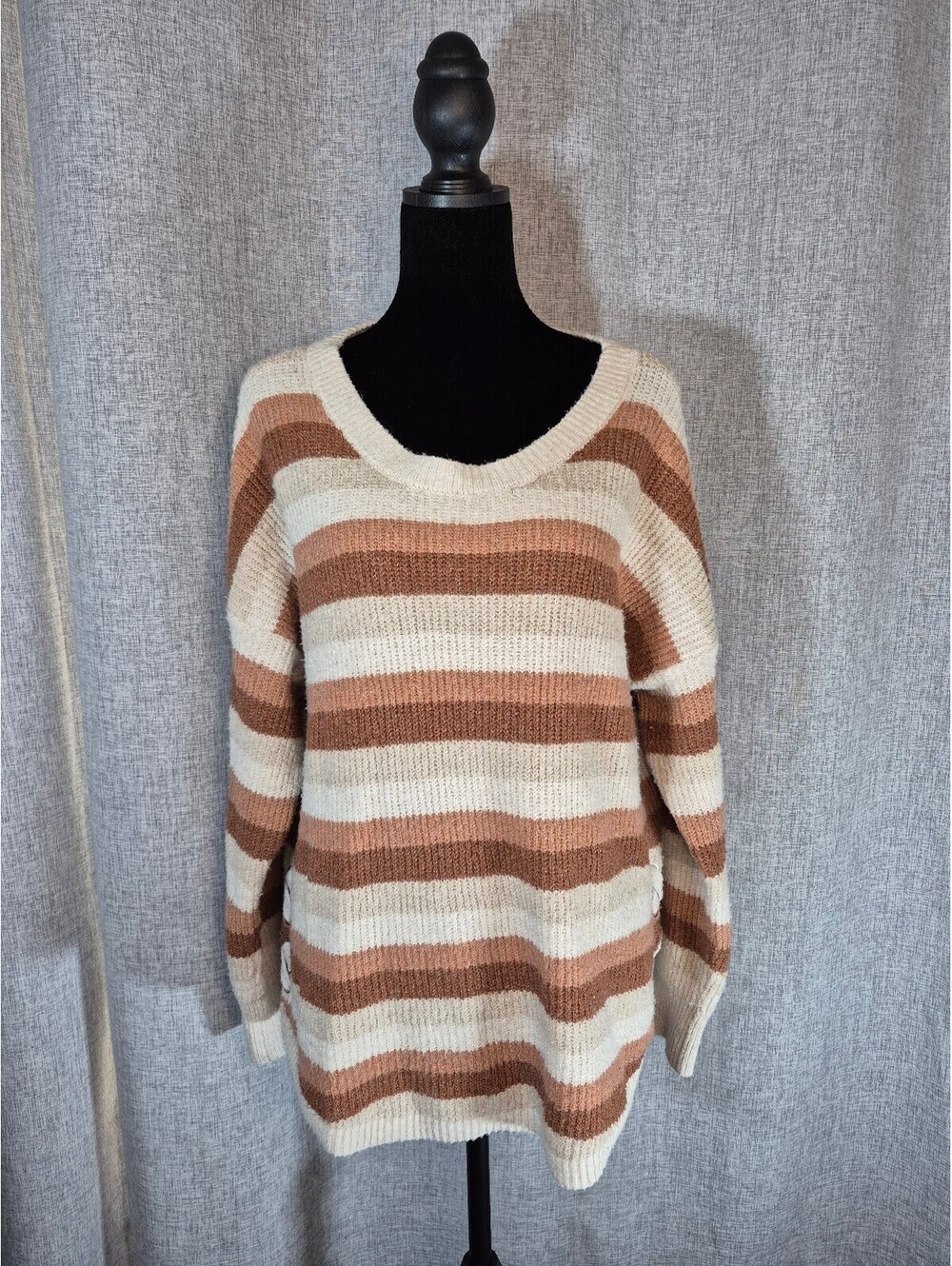 Size Large Pink Republic Ivory Copper Striped Lace-Up Side Tunic Sweater